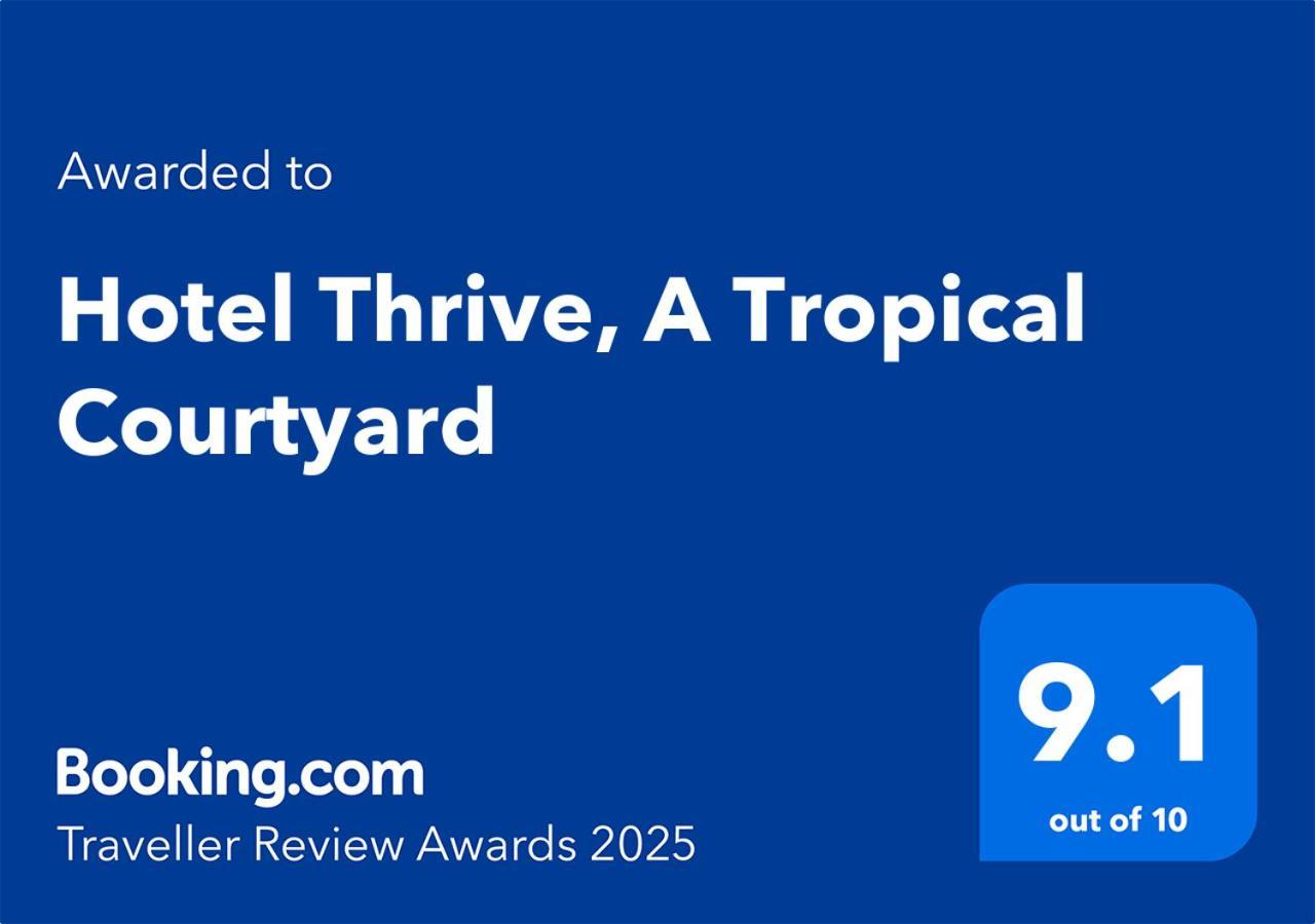 Hotel Thrive, A Tropical Courtyard カトマンズ エクステリア 写真